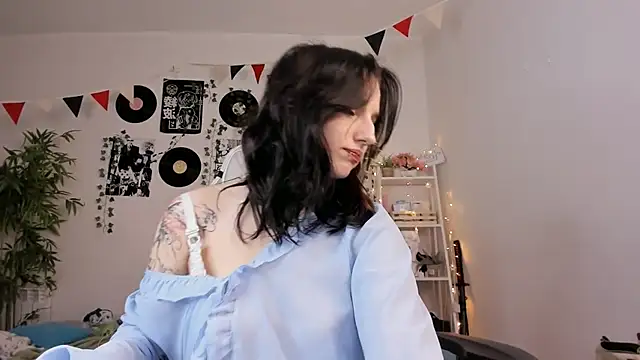 Viv Player online show from 12-27-24, 07:29