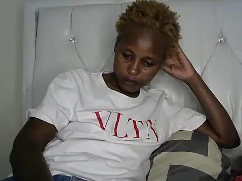 Candykitten online show from 02-03-25, 04:20