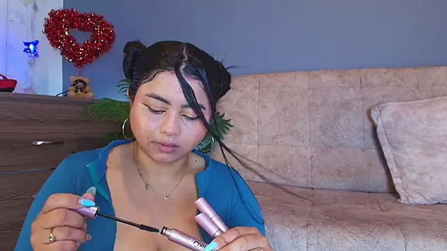 Snapshot of jade_brunnette chatting on 05-14-26, 08:15 jade brunnette online show from 05-14-26, 08:15