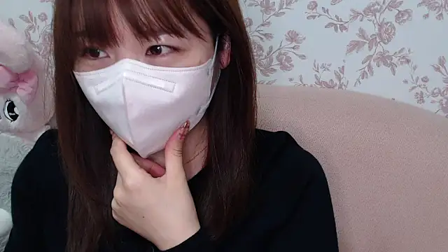 mei hosina online show from 10-19-25, 03:56