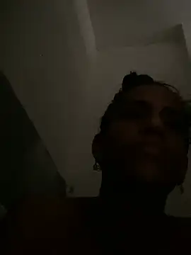 AlexaWarner online show from 05-20-26, 03:40
