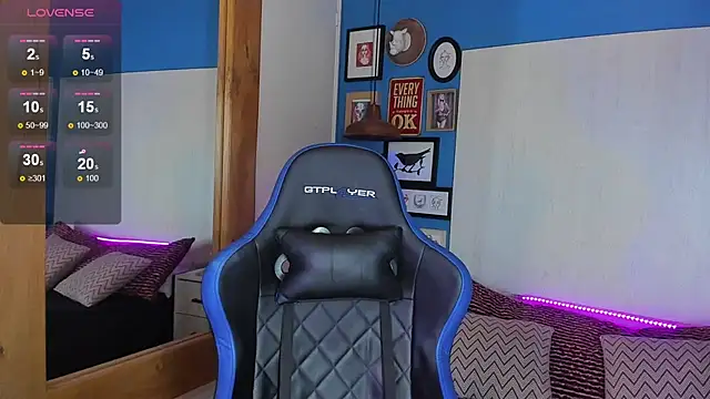 VladHellsing4 online show from 02-20-25, 02:46