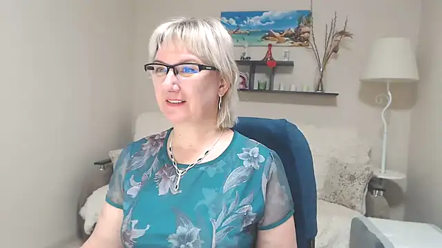 FleurMays online show from 01-29-25, 04:47