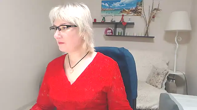 FleurMays online show from 02-03-25, 05:18