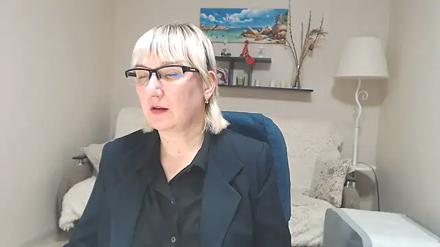 FleurMays online show from 02-06-25, 03:41