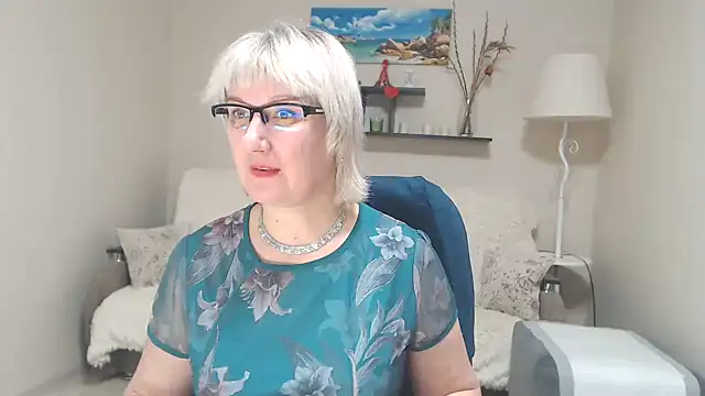 FleurMays online show from 02-09-25, 09:16