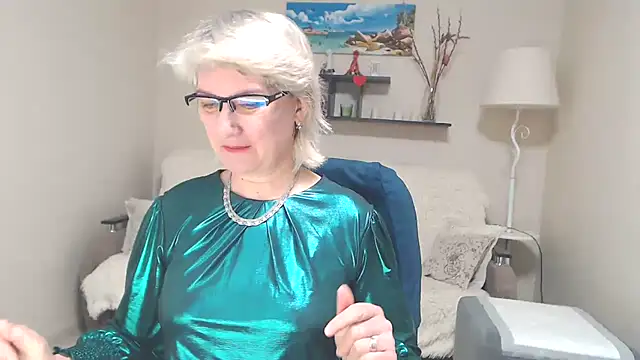 FleurMays online show from 03-06-25, 03:46