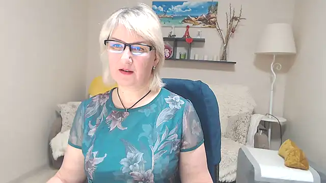 FleurMays online show from 03-13-25, 04:05