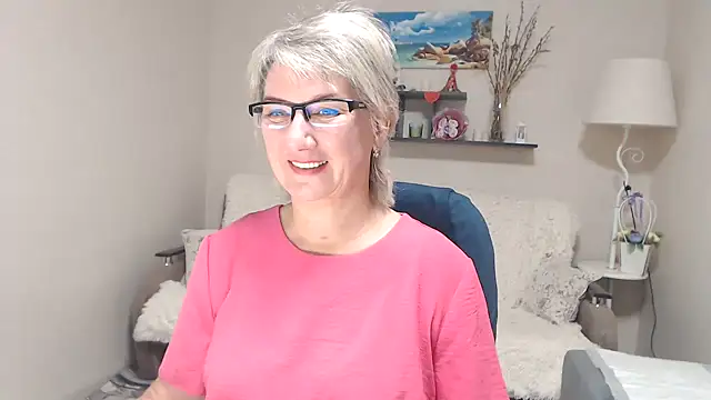 FleurMays online show from 10-14-25, 05:08