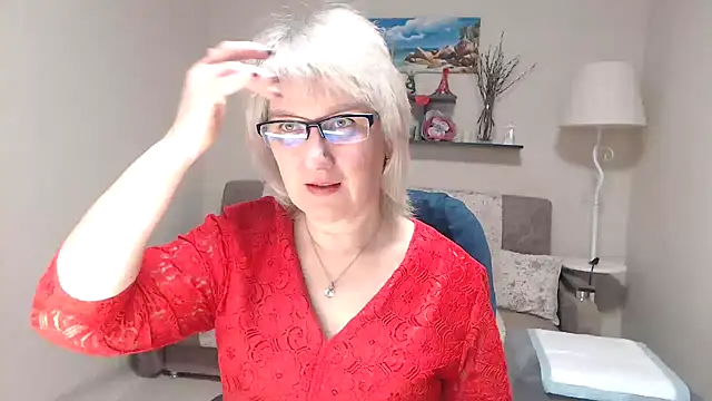 FleurMays online show from 04-12-26, 03:33