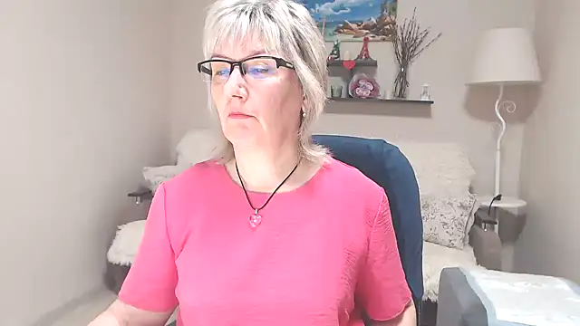 FleurMays online show from 06-01-26, 04:03