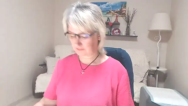 FleurMays online show from 06-28-26, 05:13