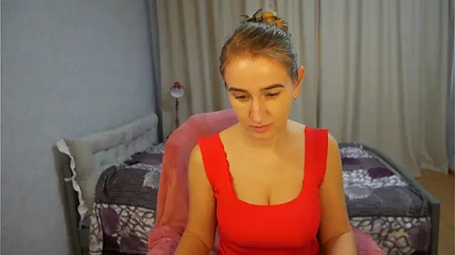 Sophiloren online show from 12-18-25, 11:16