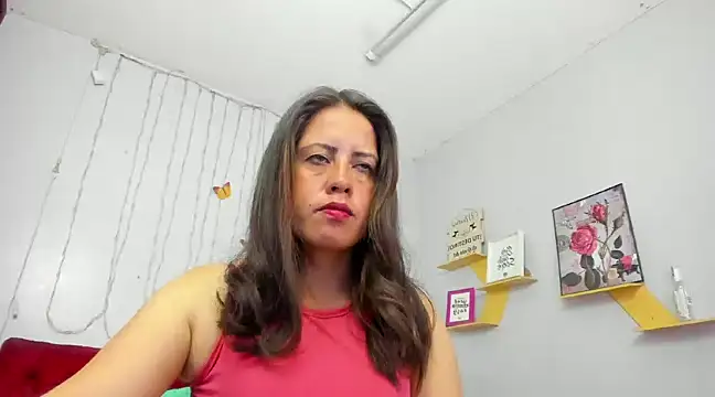 Snapshot of kathina_giraldo chatting on 03-01-25, 12:45 kathina giraldo online show from 03-01-25, 12:45