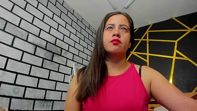 Snapshot of kathina_giraldo chatting on 10-21-25, 12:50 kathina giraldo online show from 10-21-25, 12:50