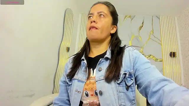 kathina giraldo online show from 05-27-26, 12:46