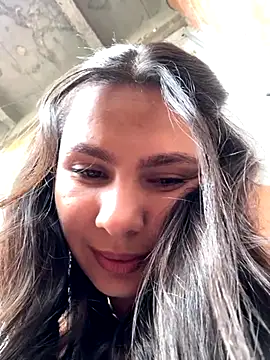Snapshot of SofiaG_ chatting on 09-18-25, 04:53 SofiaG online show from 09-18-25, 04:53