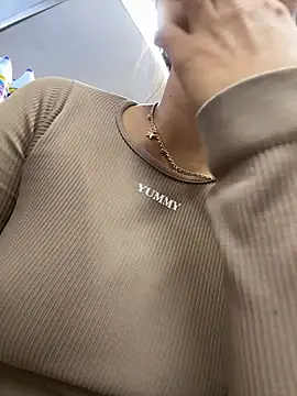 SofiaG  online show from 01-16-26, 11:09