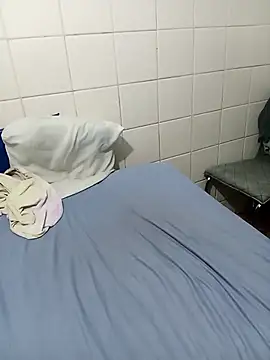 Snapshot of lele9457 chatting on 11-06-25, 07:26 lele9457 online show from 11-06-25, 07:26