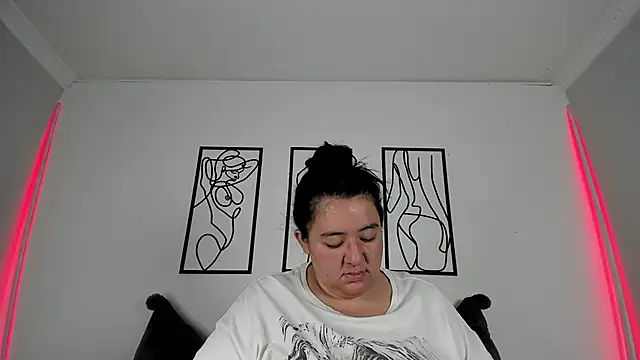 Snapshot of RubyPirsso18 chatting on 11-10-25, 07:57 RubyPirsso18 online show from 11-10-25, 07:57