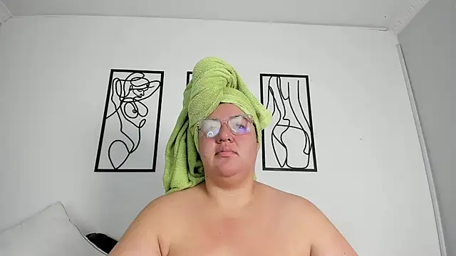 Snapshot of RubyPirsso18 chatting on 12-01-25, 08:25 RubyPirsso18 online show from 12-01-25, 08:25