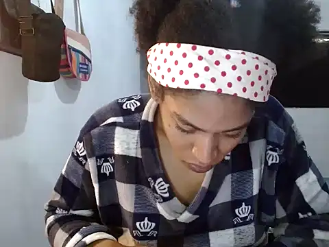 miriam775 online show from 12-27-24, 02:01