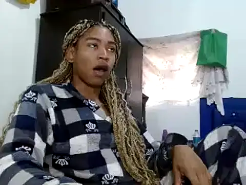 miriam775 online show from 12-30-24, 12:42