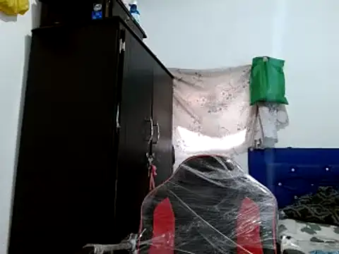 miriam775 online show from 12-31-24, 12:25