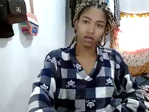 miriam775 online show from 01-21-25, 01:11