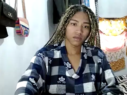 miriam775 online show from 02-08-25, 01:11