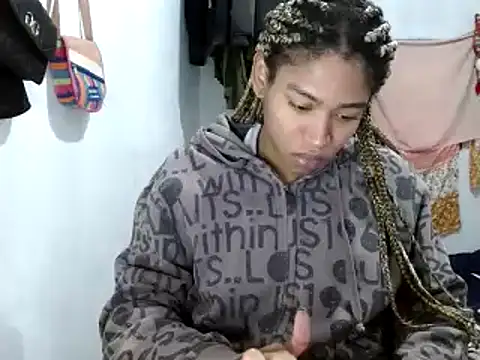 miriam775 online show from 02-14-25, 12:14