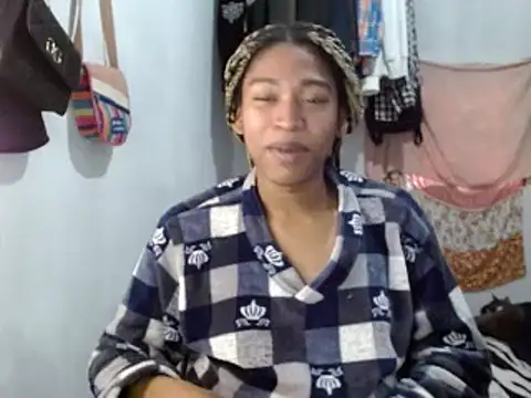 miriam775 online show from 02-14-25, 03:15