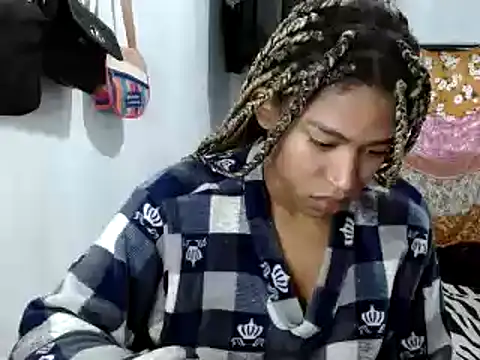 miriam775 online show from 02-19-25, 12:00