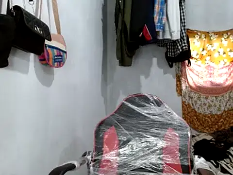 miriam775 online show from 02-26-25, 01:41