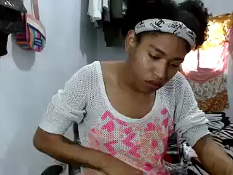 miriam775 online show from 03-21-25, 04:40