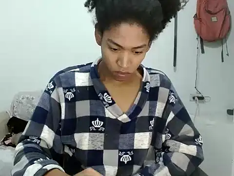 miriam775 online show from 09-26-25, 10:52