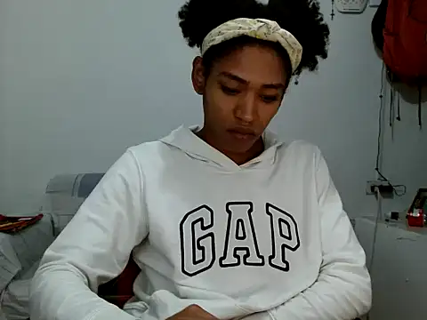 miriam775 online show from 10-02-25, 03:57