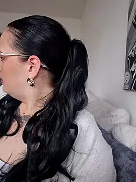 Jujuicy 97 online show from 03-24-26, 08:19