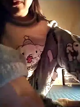 JasminePham online show from 12-22-24, 08:47