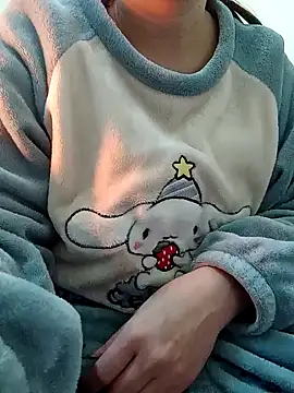 JasminePham online show from 12-26-24, 01:18