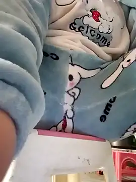 JasminePham online show from 01-04-25, 04:01