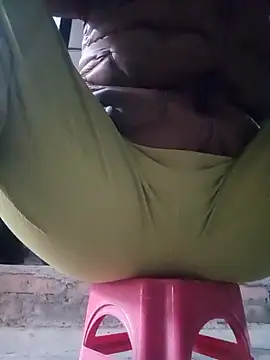 JasminePham online show from 02-09-25, 01:11