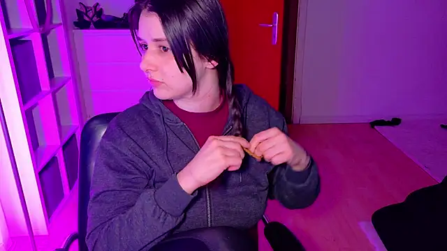 jenna-sxy19 online show from 03-20-25, 02:51