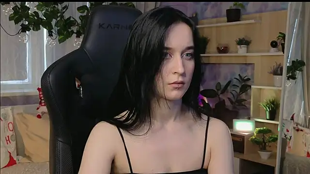 Snapshot of KiraLiLime chatting on 02-09-25, 11:58 KiraLiLime online show from 02-09-25, 11:58