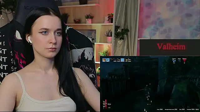 Snapshot of KiraLiLime chatting on 02-28-25, 07:35 KiraLiLime online show from 02-28-25, 07:35