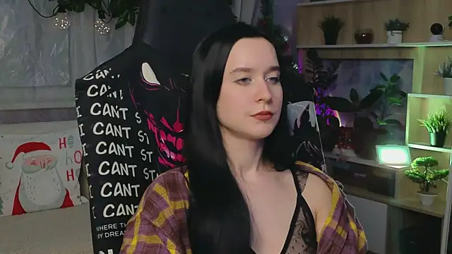 Snapshot of KiraLiLime chatting on 03-12-25, 09:35 KiraLiLime online show from 03-12-25, 09:35