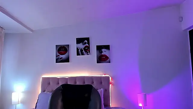  Charlotte evans 1 online show from 09-09-25, 05:45