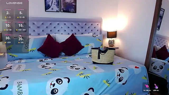 sarascottt online show from 04-15-26, 02:46