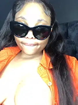 Anaelle24 online show from 02-13-25, 05:22