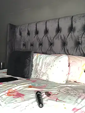 Anaelle24 online show from 03-13-25, 09:10